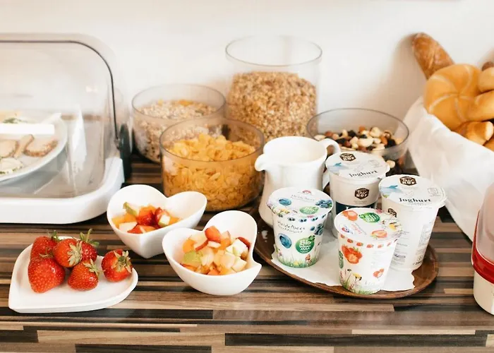 Bed & Breakfast 73 - Helga Bartos Tiebitsch