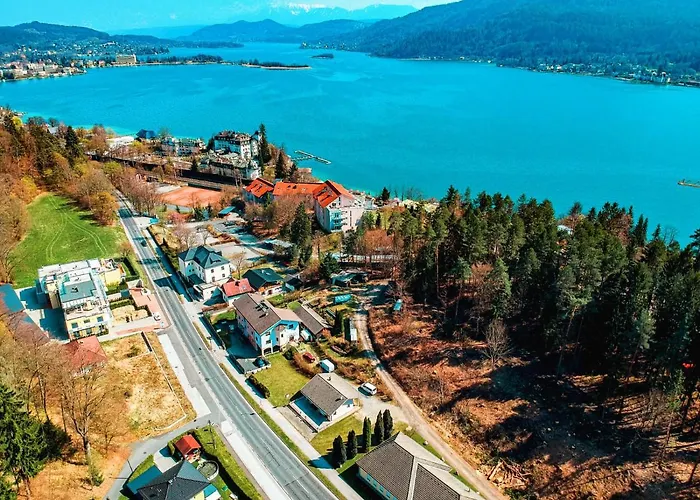 Bed & Breakfast 73 - Helga Bartos